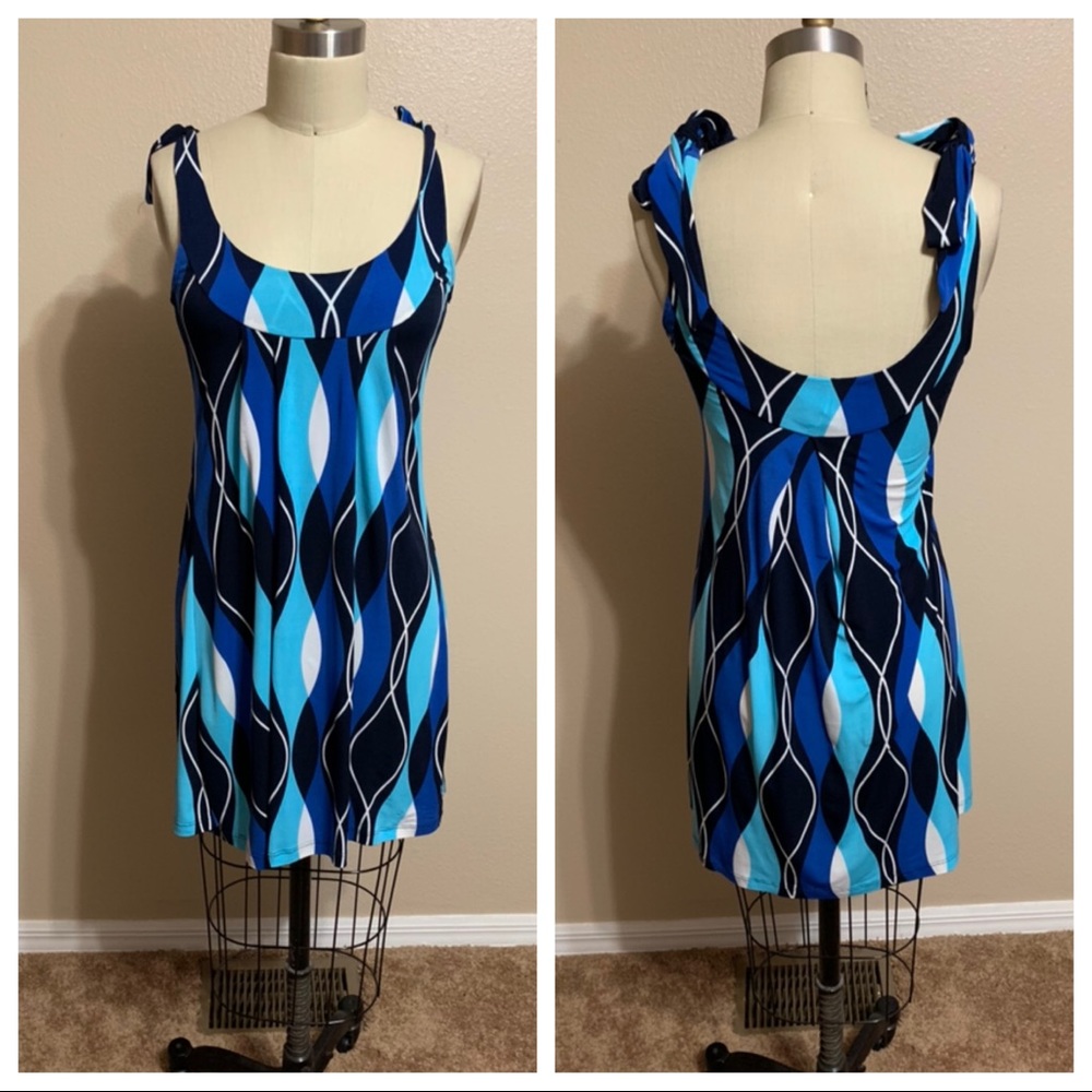 Blue dress - Picture 1 of 2
